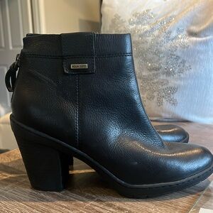 Booties in great condition